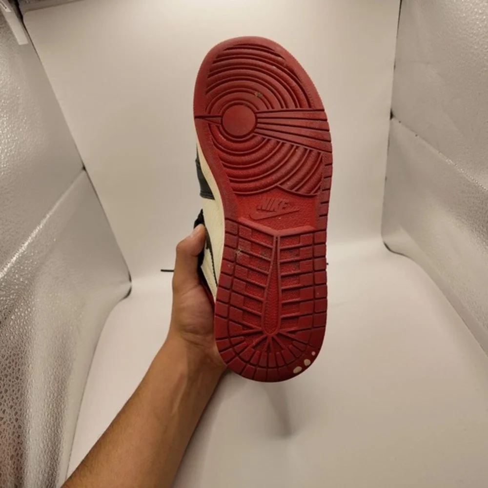 Size 8.5- Jordan 1 Retro OG High Bred Toe Black White Red‎ Leather (555088-610)